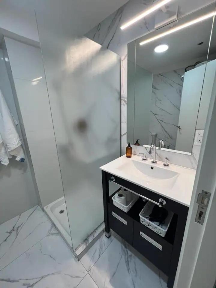 Apartamento Departamento Luminoso A Estrenar En Mendoza